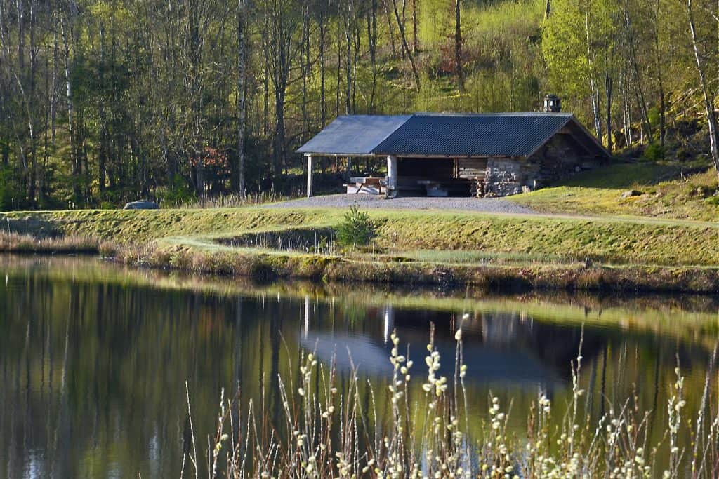 Grillstugan vid vattnet på Sju Sjöar